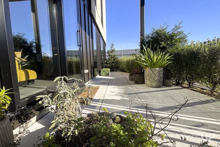 Photo of property in 102/2 Launch Road, Hobsonville, Auckland, 0616