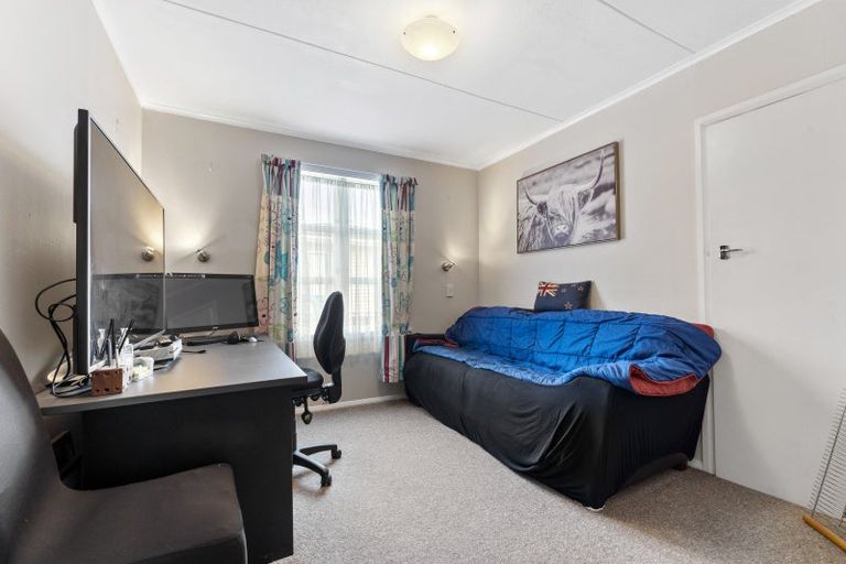 Photo of property in 8 Hulke Street, Foxton, 4814