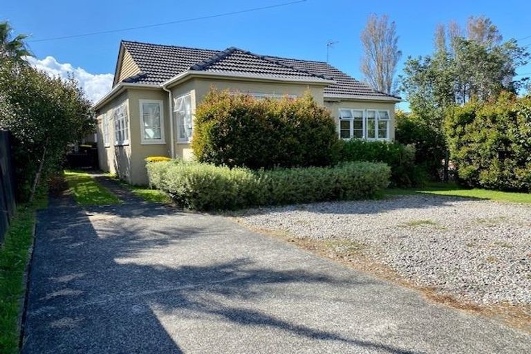 Photo of property in 198 Lake Road, Belmont, Auckland, 0622