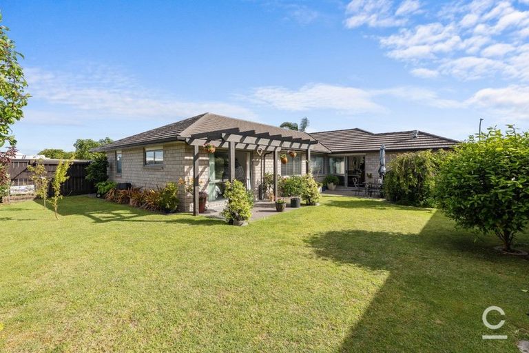 Photo of property in 25 Raiha Street, Papamoa Beach, Papamoa, 3118