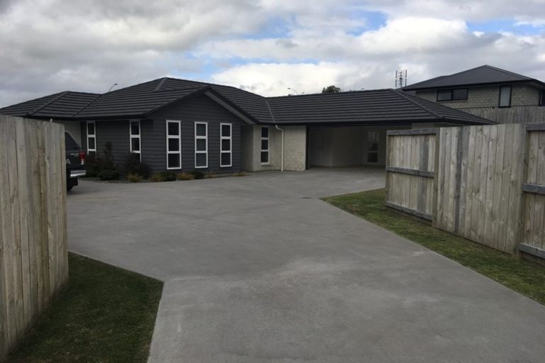 Photo of property in 5 Madeleine Place, Omokoroa, 3114