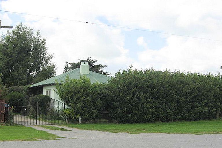 Photo of property in 2 Mathias Street, Darfield, 7510