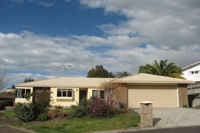 Photo of property in 10 Pampas Grove, Welcome Bay, Tauranga, 3112