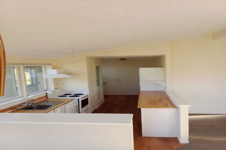 Photo of property in 12 Mountainview Terrace, Otaki Beach, Otaki, 5512