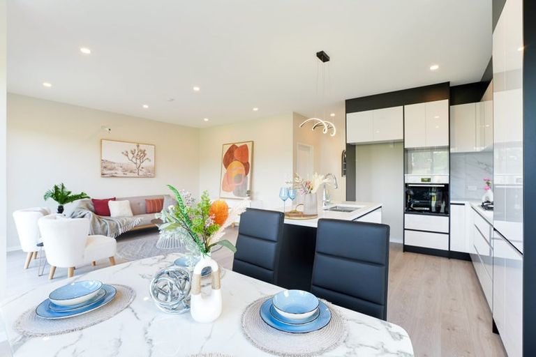 Photo of property in 37 Horokaka Street, Massey, 0614