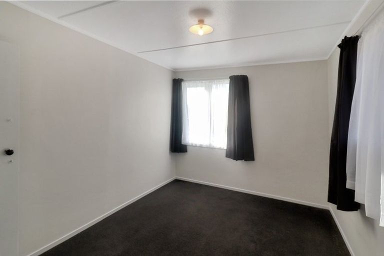 Photo of property in 7 Puketapu Grove, Waiwhetu, Lower Hutt, 5010
