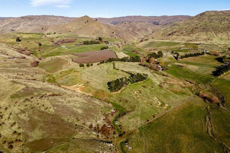 Photo of property in 187 Hawksburn Road, Nevis, Cromwell, 9384