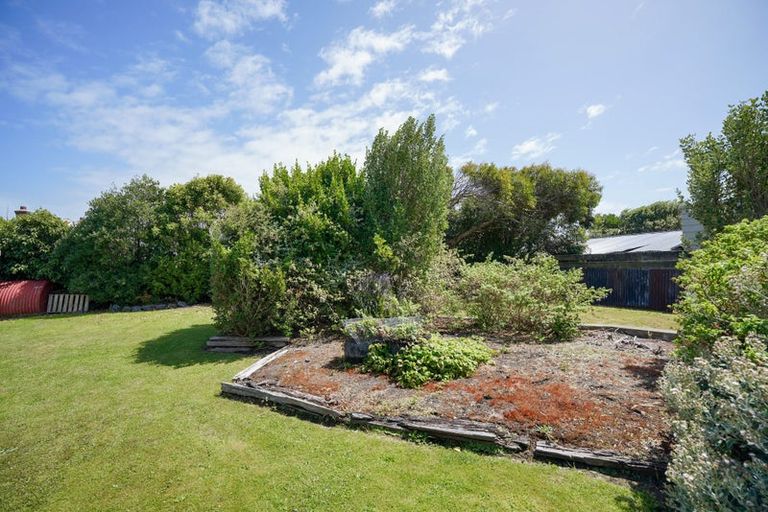 Photo of property in 25 Burrows Street, Bluff, 9814