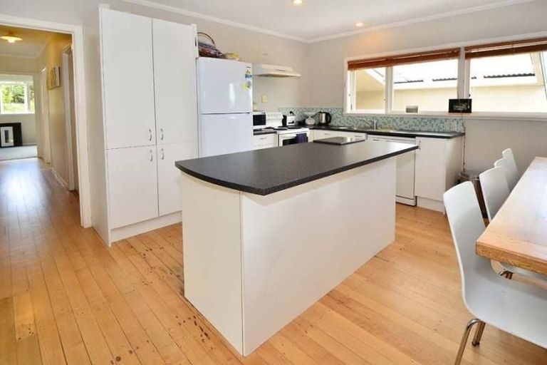 Photo of property in 1/15 Manuka Road, Bayview, Auckland, 0629