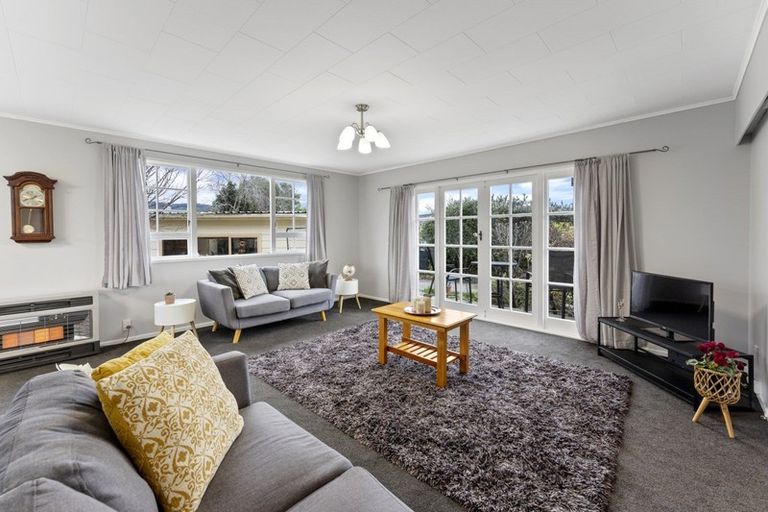 Photo of property in 56 Aniseed Grove, Timberlea, Upper Hutt, 5018