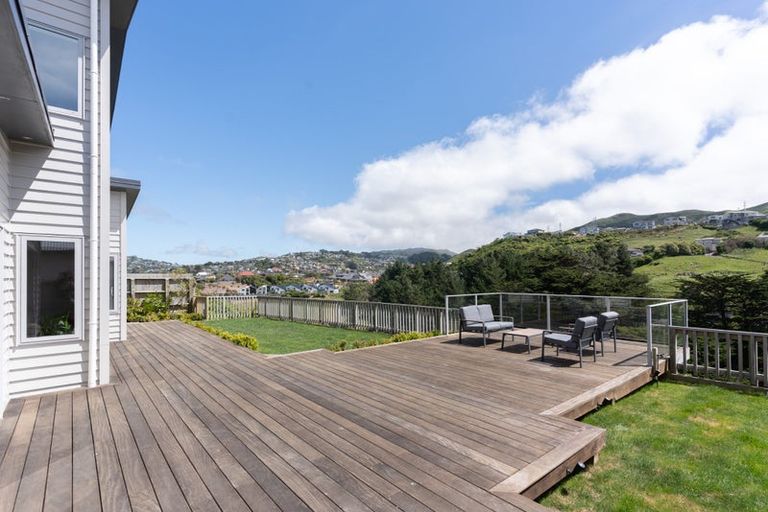 Photo of property in 22 Farnworth Terrace, Churton Park, Wellington, 6037