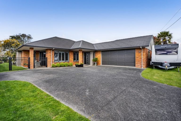 Photo of property in 59 Lismore Street, Merrilands, New Plymouth, 4312