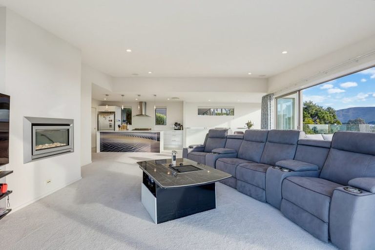 Photo of property in 320 Cannon Hill Crescent, Mount Pleasant, Christchurch, 8081