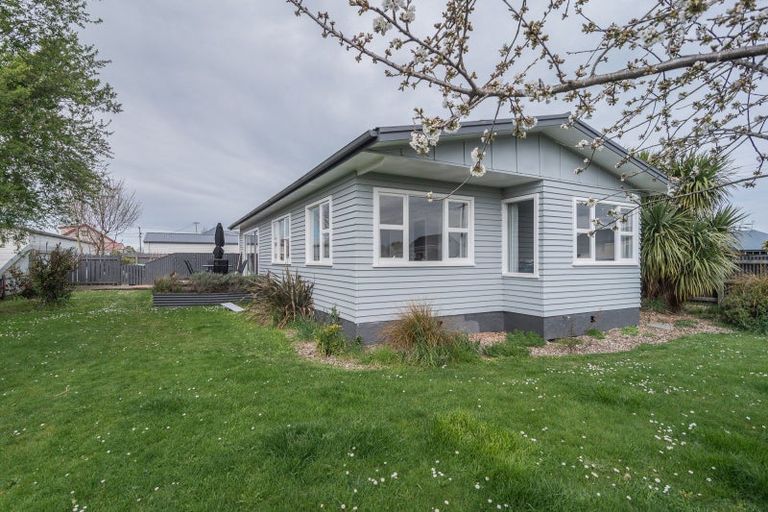 Photo of property in 34 Saint Leonards Road, Temuka, 7920