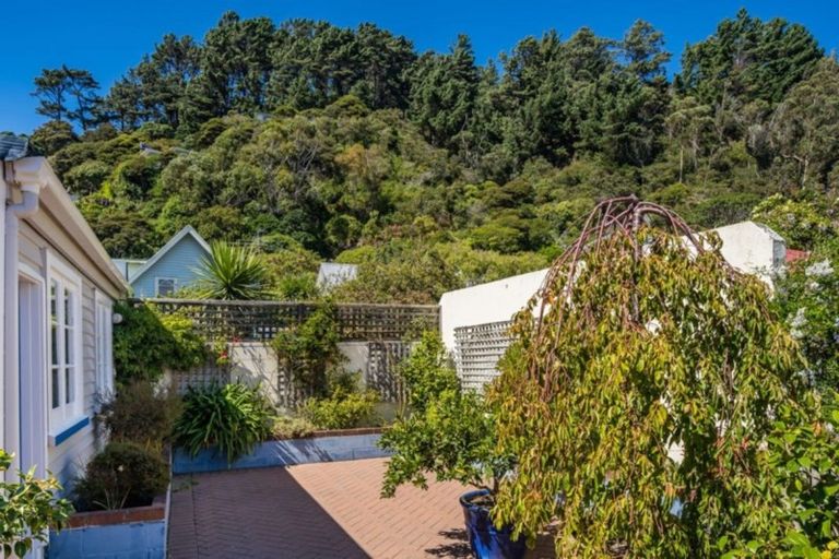 Photo of property in 103 Muritai Road, Eastbourne, Lower Hutt, 5013