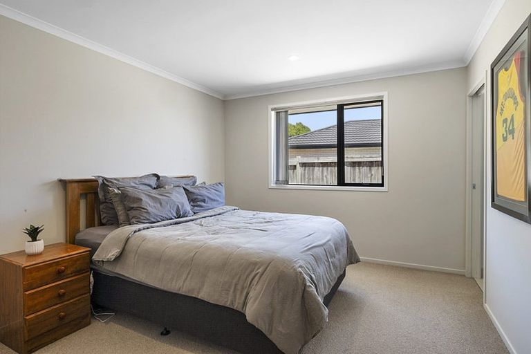 Photo of property in 48 Magnolia Drive, Westown, New Plymouth, 4310