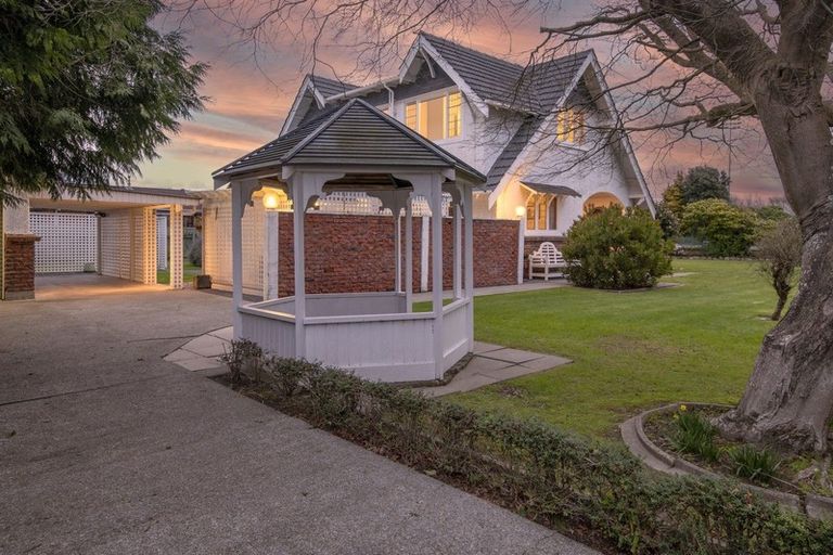 Photo of property in 58 Queen Street West, Levin, 5510