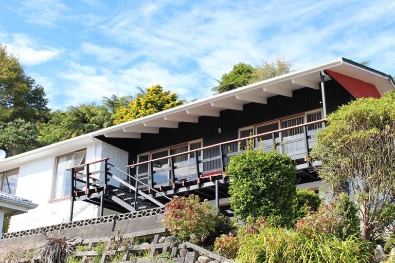 Photo of property in 51 Milton Road, Greymouth, 7805