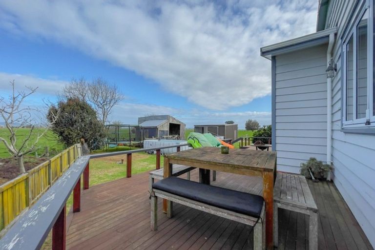 Photo of property in 39 Pipiroa Road, Ngatea, 3503