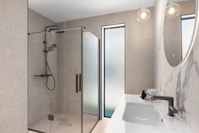 Photo of property in 146a Straven Road, Fendalton, Christchurch, 8014