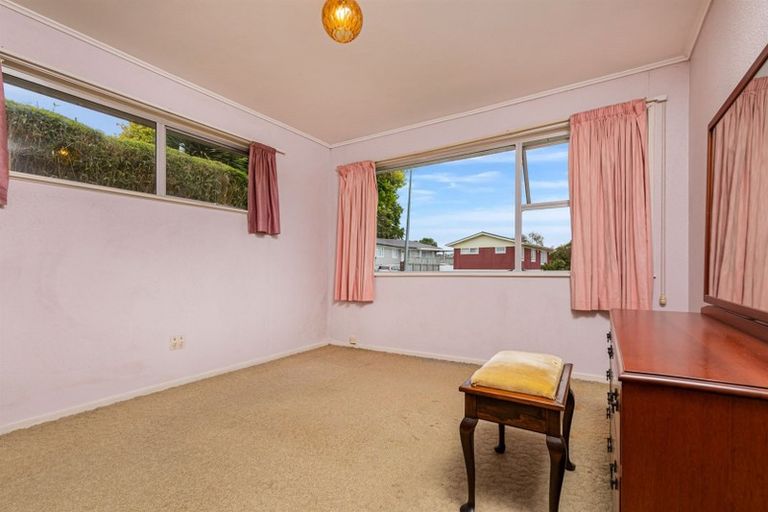 Photo of property in 6 Uppingham Crescent, Hillcrest, Auckland, 0627