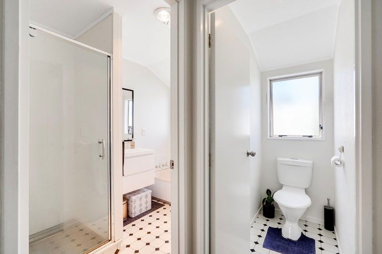 Photo of property in 21 Caulfield Place, Nawton, Hamilton, 3200