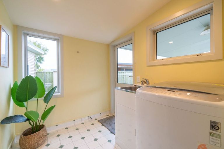 Photo of property in 23b Pop Andrew Drive, Te Anau, 9600