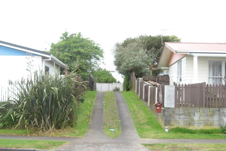 Photo of property in 4a Gardenia Avenue, Bell Block, New Plymouth, 4312