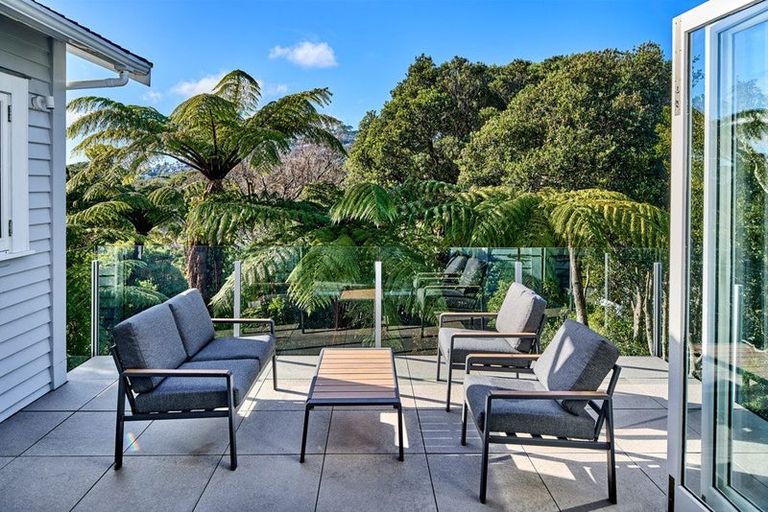 Photo of property in 42 Nottingham Street, Karori, Wellington, 6012