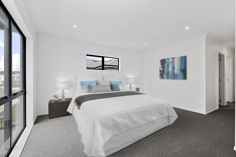 Photo of property in 24 Vincent Mcgrath Crescent, Swanson, Auckland, 0614