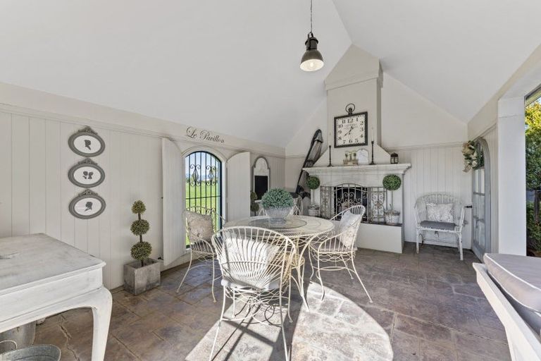 Photo of property in 113 John F Kennedy Drive, Milson, Palmerston North, 4414