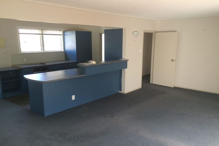 Photo of property in 30a Tramway Road, Beach Haven, Auckland, 0626