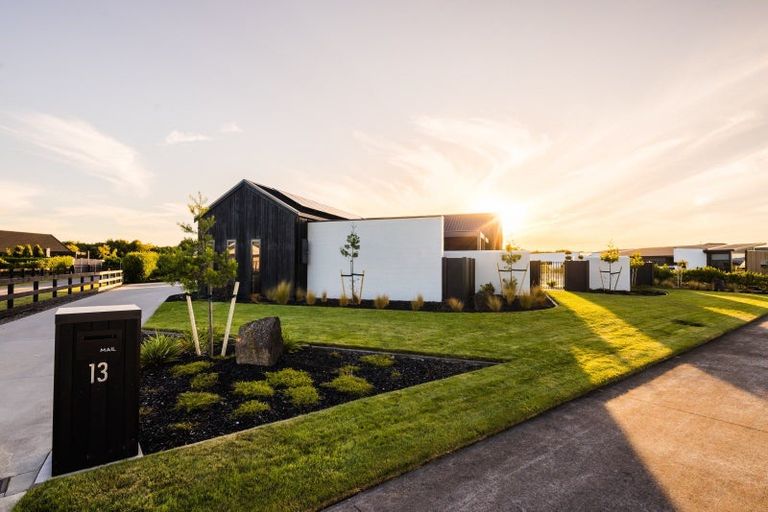 Photo of property in 13 Mike Smith Drive, Cambridge, 3434