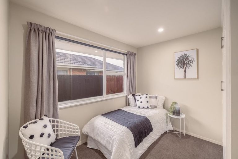 Photo of property in 1/78 Middlepark Road, Sockburn, Christchurch, 8042