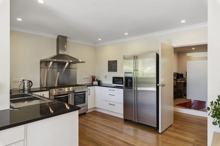 Photo of property in 85 Rimu Road, Raumati Beach, Paraparaumu, 5032