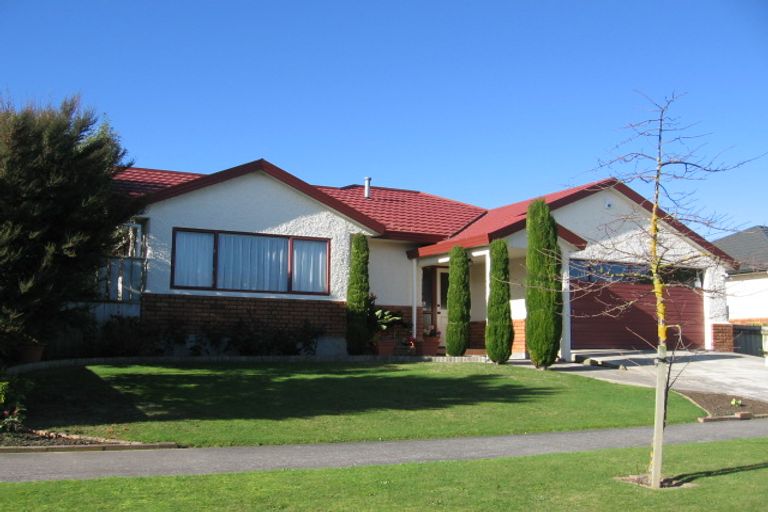 Photo of property in 14 Montana Way, Milson, Palmerston North, 4414