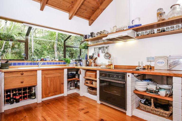 Photo of property in 779a West Coast Road, Oratia, Auckland, 0604