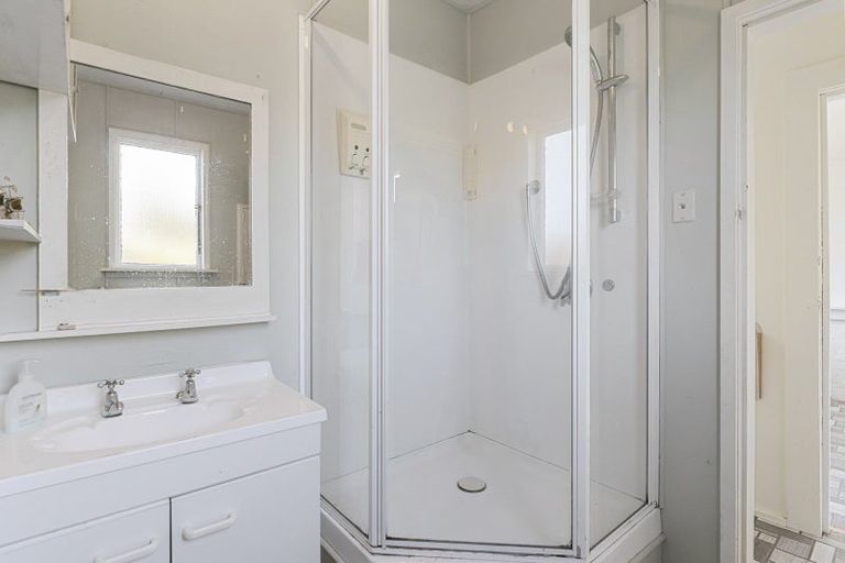 Photo of property in 26 Kent Avenue, Waitarere Beach, Levin, 5510