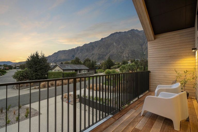 Photo of property in 45a Mcadam Drive, Jacks Point, Queenstown, 9371