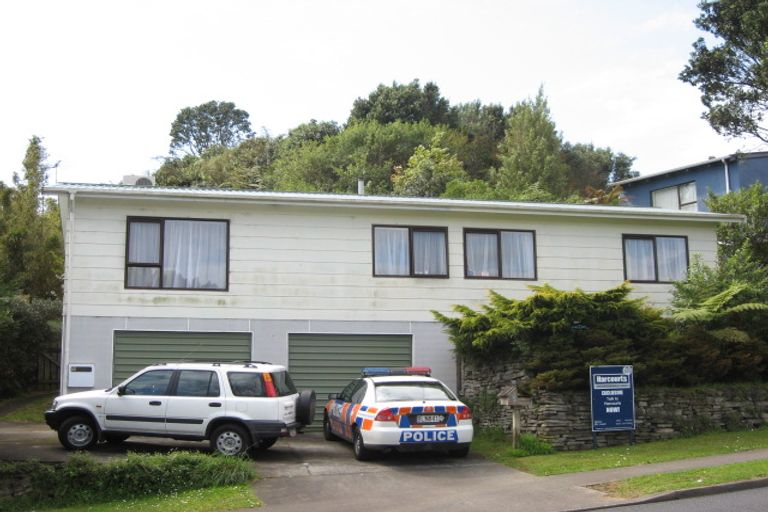 Photo of property in 95 Poplar Grove, Whalers Gate, New Plymouth, 4310