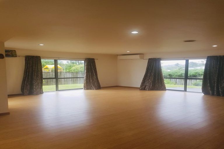 Photo of property in 79a Stanley Road, Glenfield, Auckland, 0629