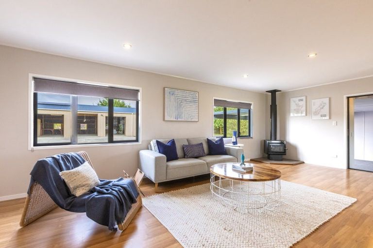 Photo of property in 2a Symmans Lane, Otane, 4277