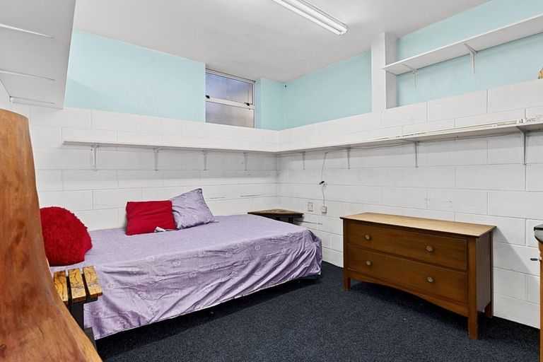 Photo of property in 219 Devon Street West, New Plymouth, 4310