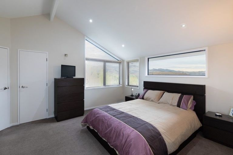 Photo of property in 1 Cass Bay Place, Cass Bay, Lyttelton, 8082