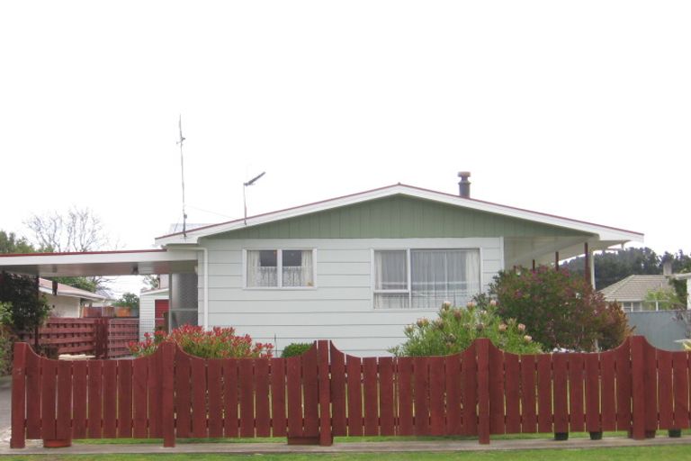 Photo of property in 36 Herrington Street, Foxton, 4814