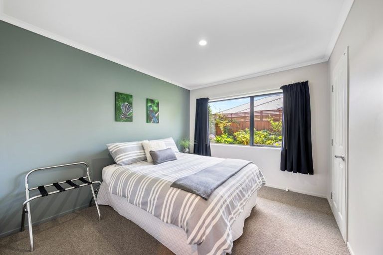 Photo of property in 2 Taunton Place, Rangiora, 7400