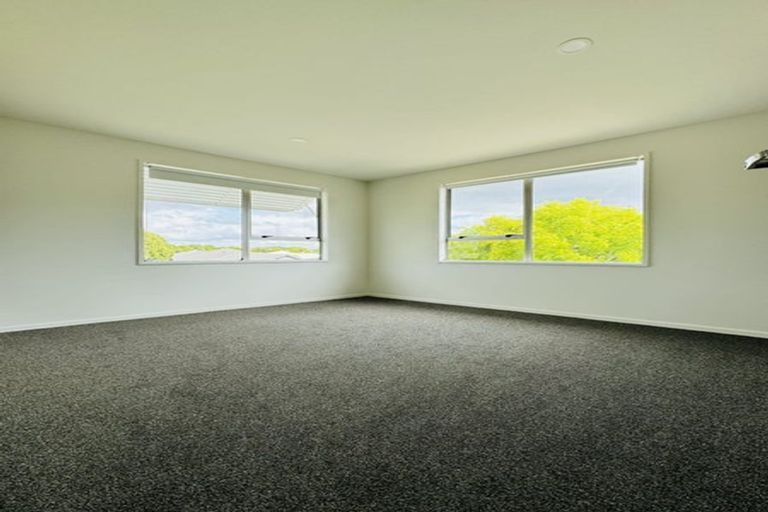 Photo of property in 58 Grimseys Road, Redwood, Christchurch, 8051