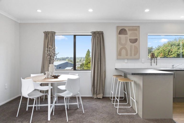 Photo of property in 2 The Glade South, Pukekohe, 2120