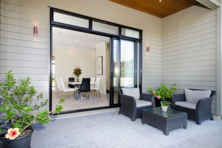 Photo of property in 265 Old North Road, Kumeu, 0892