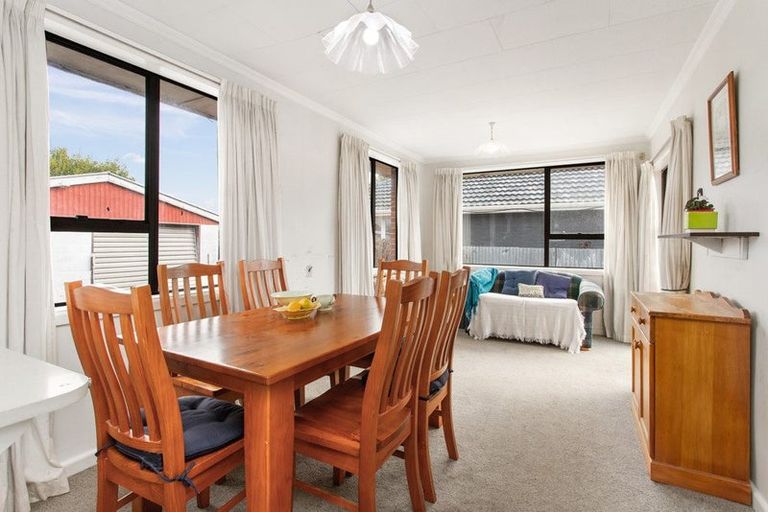 Photo of property in 19 Claridges Road, Casebrook, Christchurch, 8051